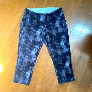 Women’s size medium workout pants
